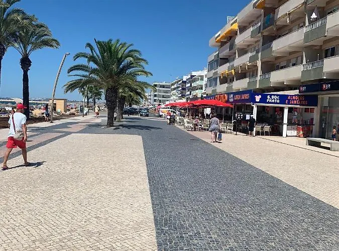 Eine Fuer Den Perfekten Urlaub !!! דירה